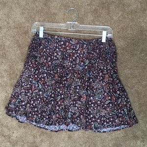 BRAND NEW PATTERNED SKIRT